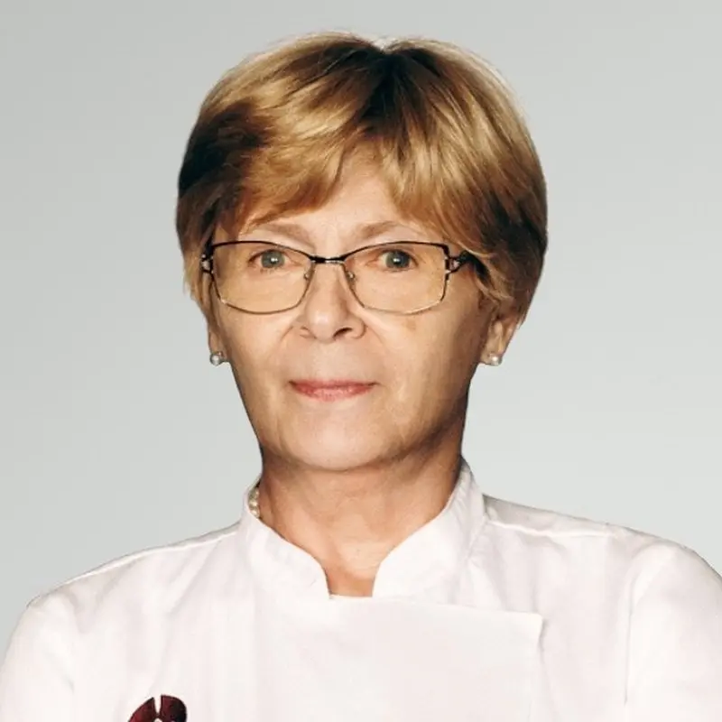 Dr. Moll Veronika