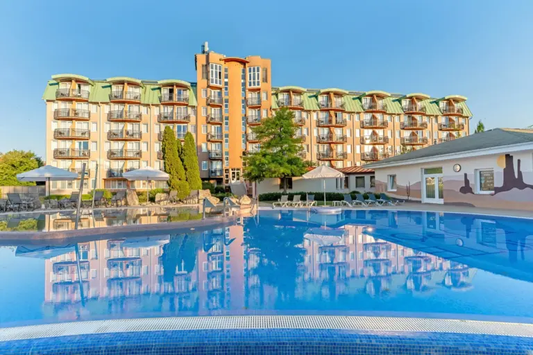 Hotel Európa Fit****superior, Hévíz – medencék