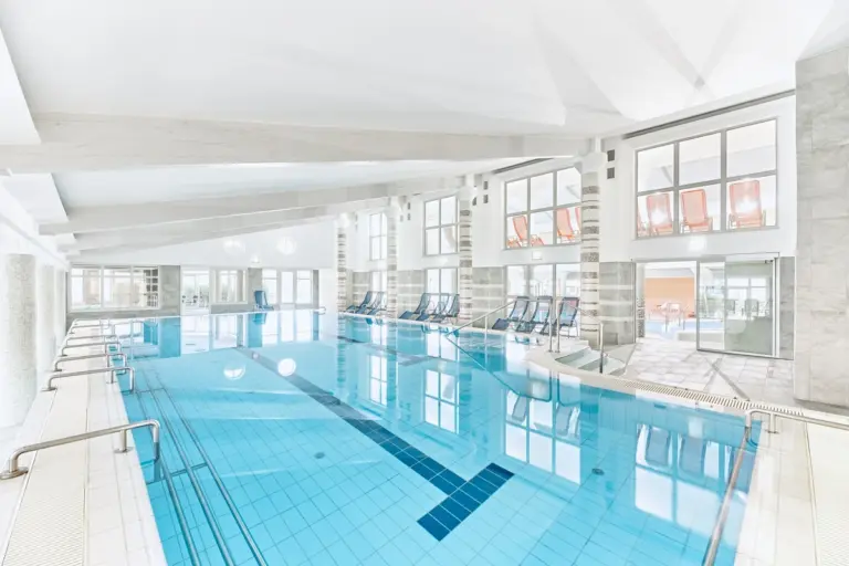 Hotel Európa Fit****superior, Hévíz – medencék